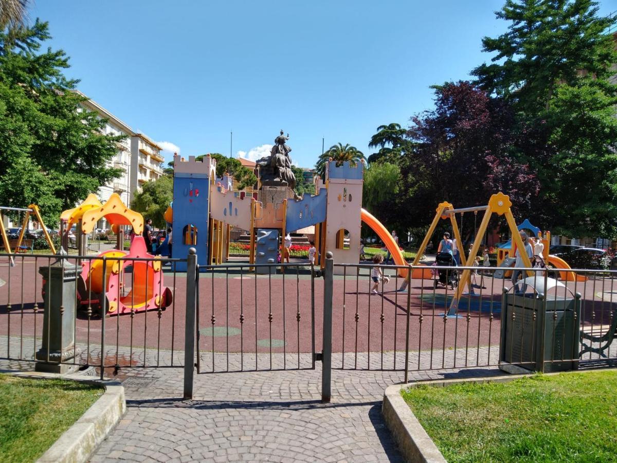Vista Sul Carruggio, Centro Storico Di Chiavari Exterior foto